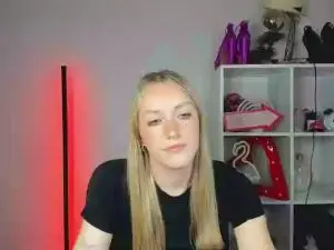 Cam4 Adult Video Chat of EvelynBlond