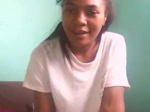 Cam4 Live Porn of Avotra02