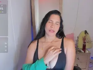 Cam4 Free Live Porn of prettytylor