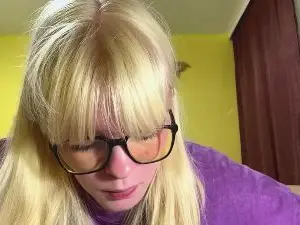 Cam4 Live Sex Cam of JulieCabotaje