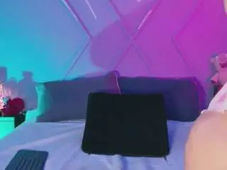 Camsoda Free Porn Cam of emmajohnss