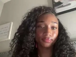 Camsoda Private Sex Chat of itsbombshellbarbie