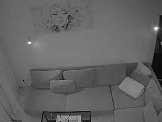Camsoda Adult Webcams of voyeurcam-julmodels-living-7