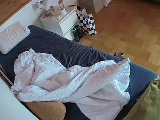 Camsoda Live Porn of voyeurcam-julmodels-greybed-1