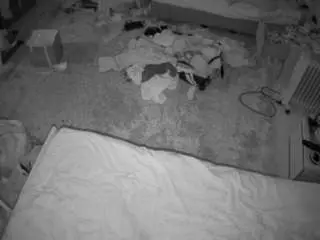 Camsoda Live Sex of voyeurcam-julmodels-whitebed-5