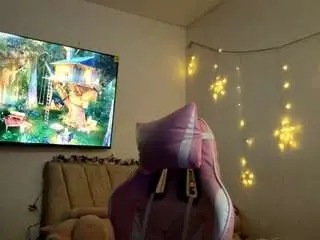 Camsoda Free Porn Cam of amapolaunicorn