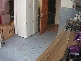 Camsoda Adult Webcams of voyeurcam-julmodels-kitchen