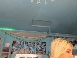 Camsoda Live Porn of adrianna777