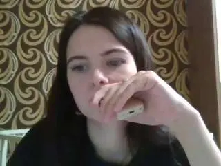 Camsoda Nude Webcam of karolebelen