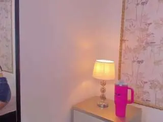 Camsoda Live Porn of mia-collins96
