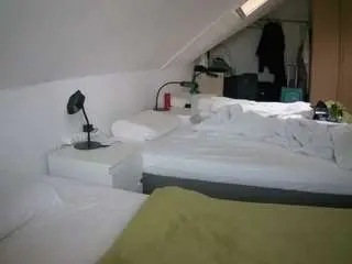 Camsoda Live Sex Cam of voyeurcam-julmodels-bed-4