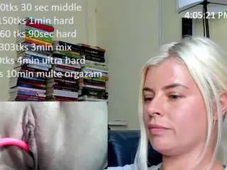 Camsoda Nude Webcam of queenofthenighttt