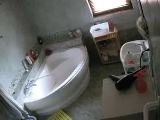Camsoda Live Sex of voyeurcam-julmodels-bath-1st-2