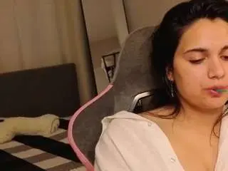 Camsoda Free Live Porn of vivien-ross