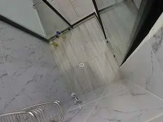 Camsoda Nude Webcam of voyeurcam-jb-shower-2