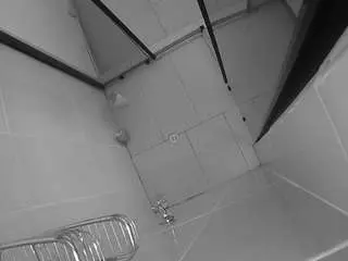 Camsoda Private Sex Chat of voyeurcam-jb-shower-2