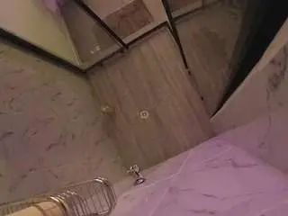 Camsoda Nude Webcam of voyeurcam-jb-shower-2
