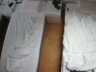Camsoda Adult Video Chat of voyeurcam-julmodels-bed-5