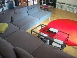Camsoda Adult Webcams of voyeurcam-julmodels-living-3