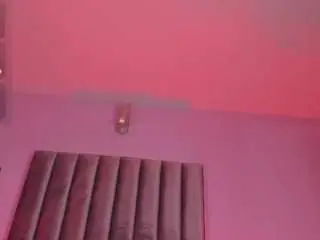 Camsoda Free Porn Cam of isabella-flowers