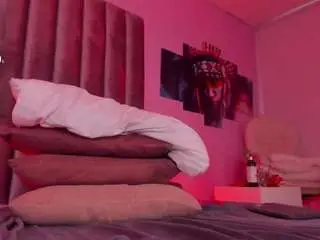 Camsoda Nude Webcam of isabella-flowers