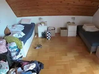 Camsoda Live Sex of voyeurcam-julmodels-greybed-3