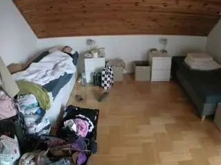 Camsoda Adult Video Chat of voyeurcam-julmodels-greybed-3