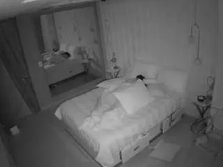 Camsoda Free Live Porn of voyeurcam-casa-salsa-bedroom-2