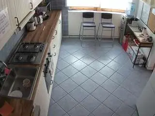 Camsoda Live Sex Cam of voyeurcam-julmodels-kitchen-2