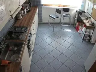Camsoda Nude Webcam of voyeurcam-julmodels-kitchen-2