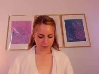 Camsoda Nude Webcam of lyanna-xz