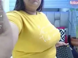 Camsoda Adult Webcams of evelinzaens