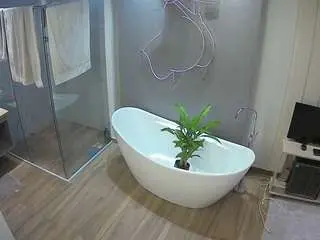 Camsoda Sex Chat of voyeurcam-casa-salsa-bathroom-5