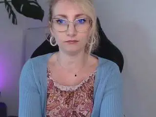 Camsoda Watch Live Sex Cams of cinderellamoon