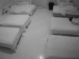 Camsoda Private Sex Chat of voyeurcam-julmodels-bed-6