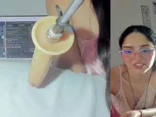 Camsoda Live Porn of emily-philip
