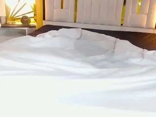 Camsoda Nude Webcam of heatwavwharmony