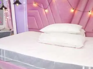 Camsoda Sex Chat of thinsamathagirl