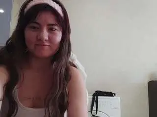 Camsoda Live Sex Cam of thomasinebuxbaum