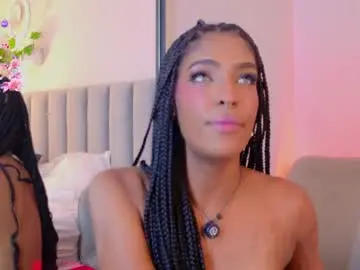 Chaturbate Live Porn of emely_deluxe