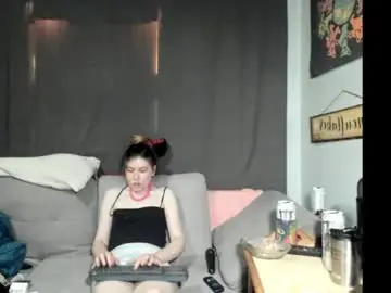 Chaturbate Watch Live Sex Cams of roxihazeleyes