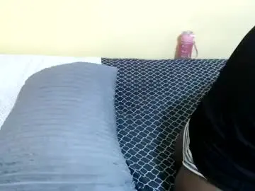 Chaturbate Live Sex Cam of lynnesee