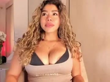 Chaturbate Private Sex Chat of melina_ferrer1