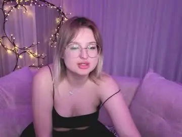 Chaturbate Live Sex Cam of rheamoonn