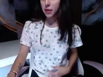 Chaturbate Watch Live Sex Cams of ling_ling24