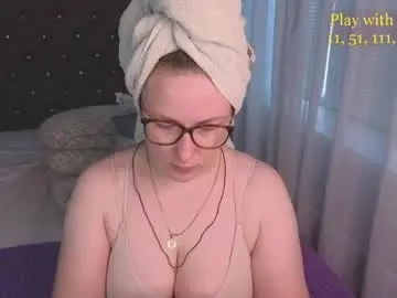 Chaturbate Watch Live Sex Cams of cute_darina