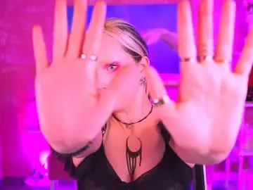 Chaturbate Adult Video Chat of violettwoods