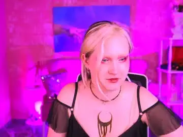 Chaturbate Free Live Porn of violettwoods