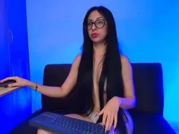 Chaturbate Live Sex Cam of mazi__keen__