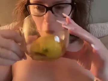 Chaturbate Watch Live Sex Cams of red_head_rosie_69